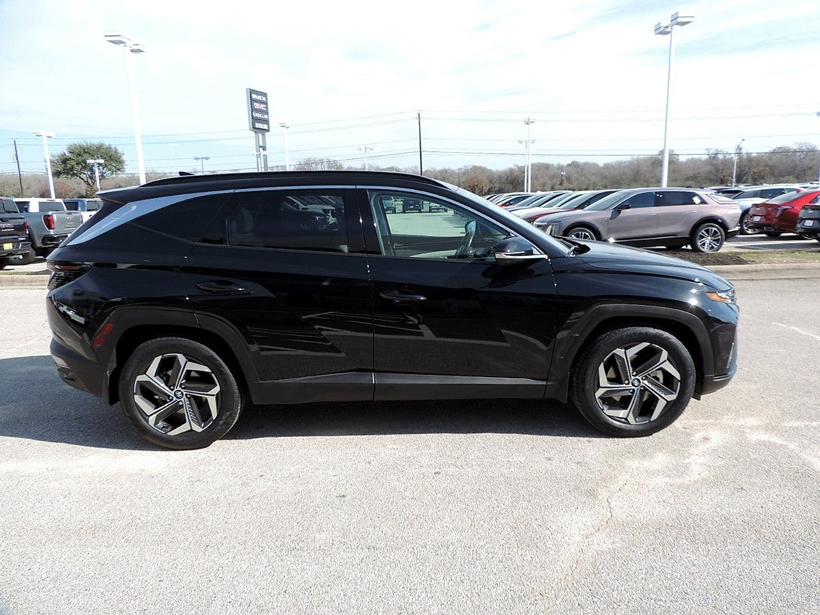 Used 2023 Hyundai Tucson Limited image 4