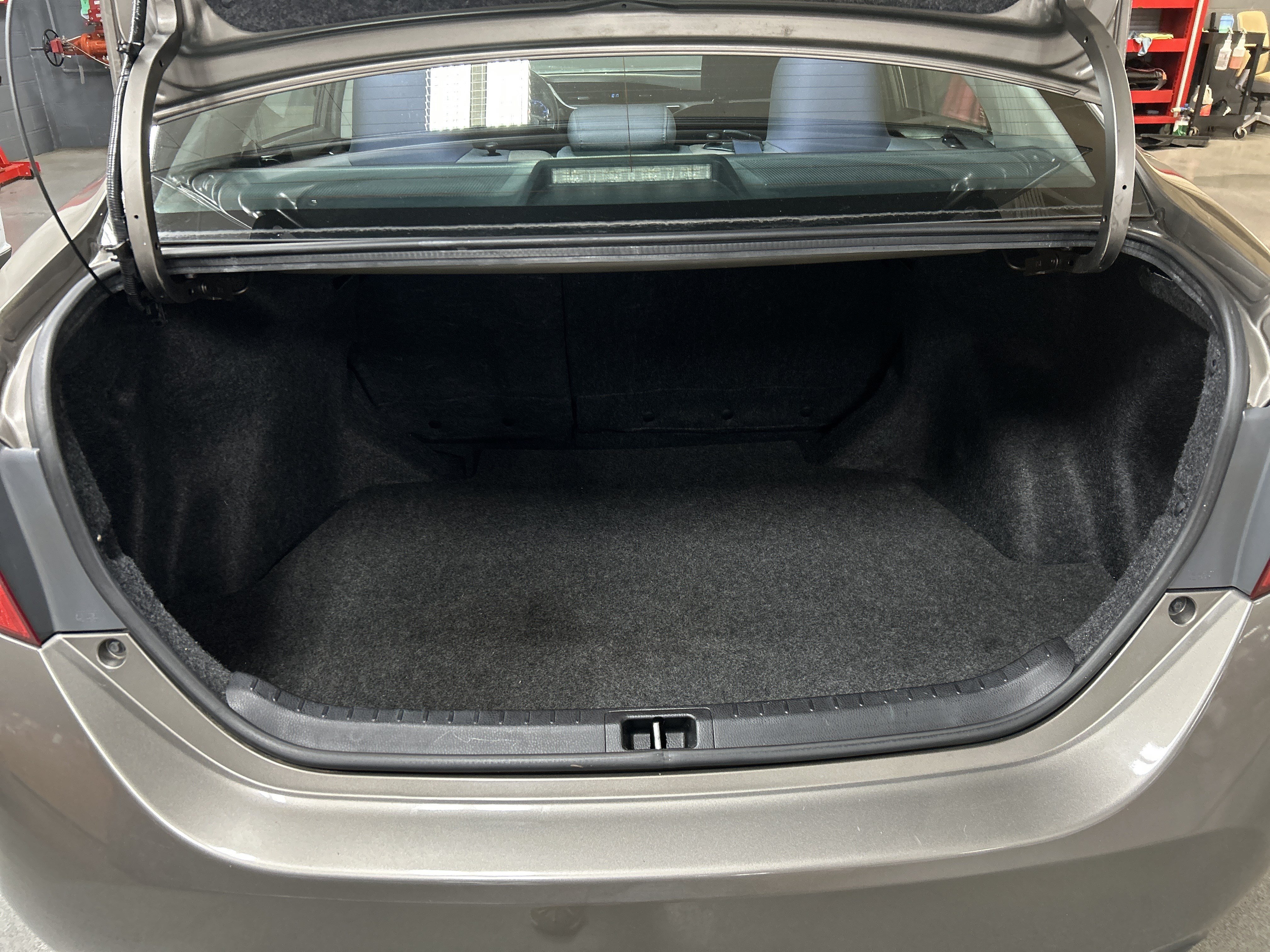 Used 2017 Toyota Corolla LE FWD image 30