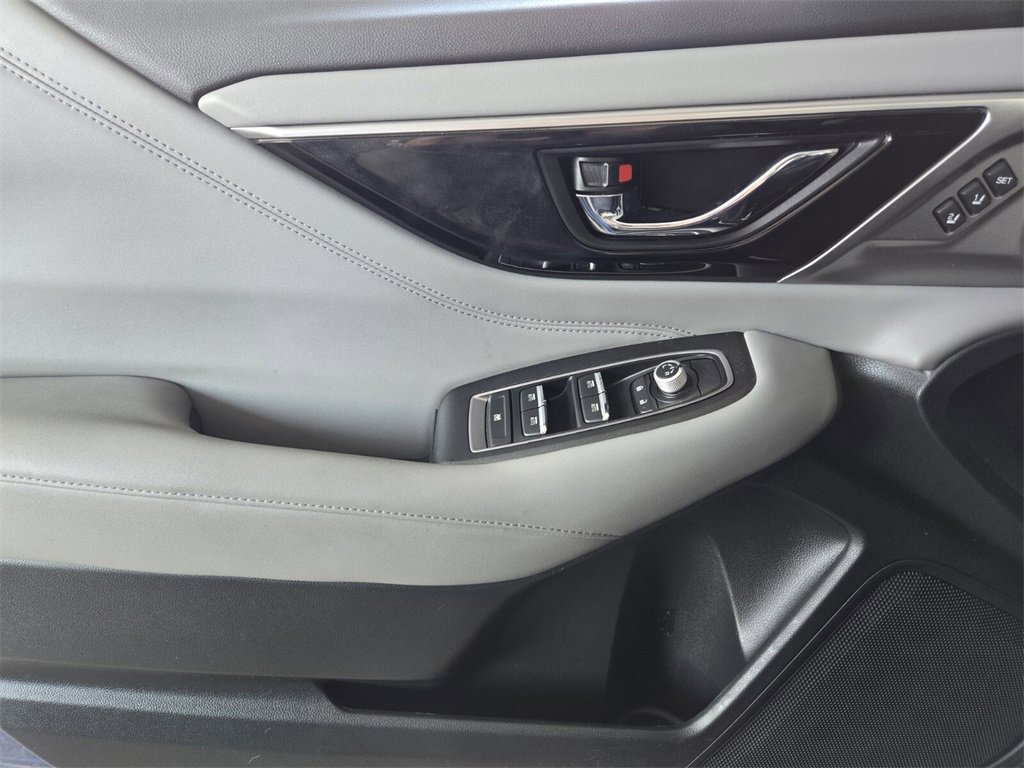 Used 2022 Subaru Legacy Limited image 32