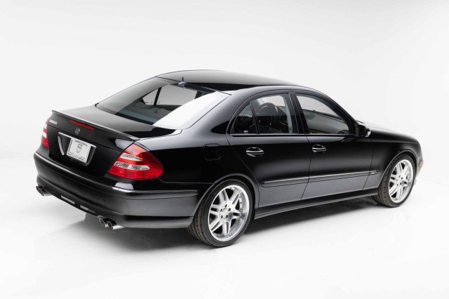 Used 2005 Mercedes-Benz E 500 Sedan image 3