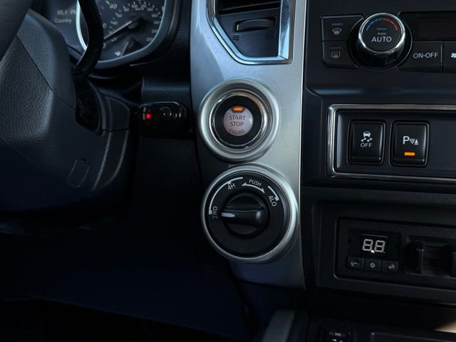 Used 2016 Nissan Titan PRO-4X image 10