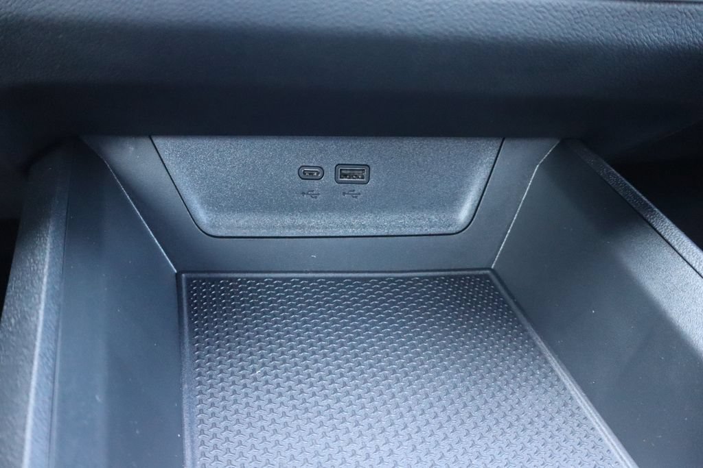 New 2027 Chevrolet Equinox LT AWD/4WD image 16