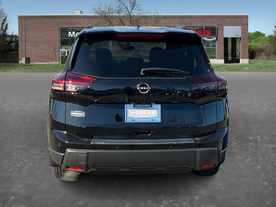 New 2026 Nissan Rogue Dark Armor image 3