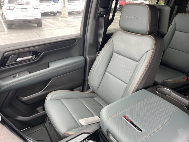 New 2026 GMC Yukon XL AT4 w/ AT4 Premium Plus Package AWD/4WD image 26