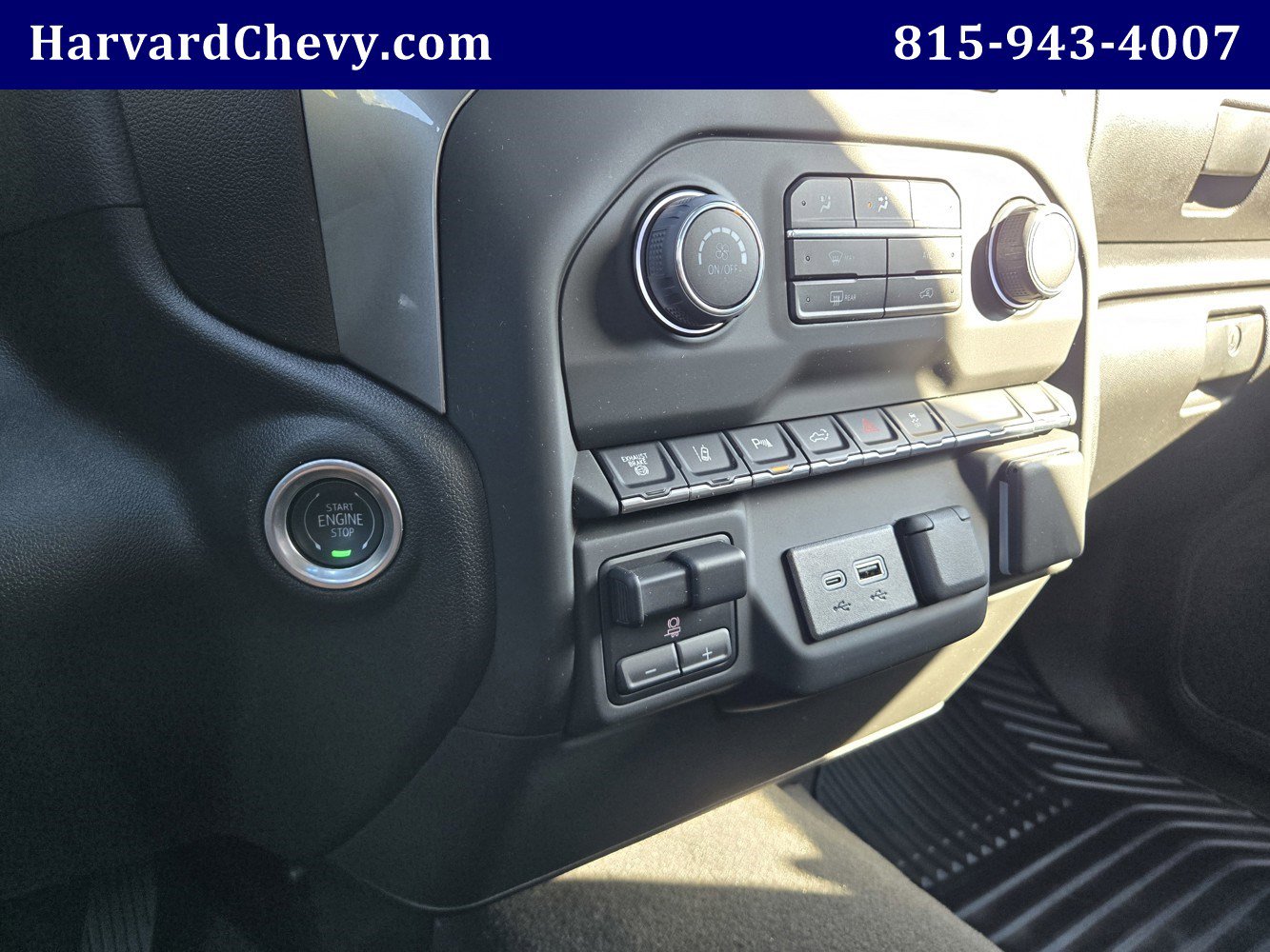 Used 2024 Chevrolet Silverado 2500 Custom w/ Custom Value Package image 11