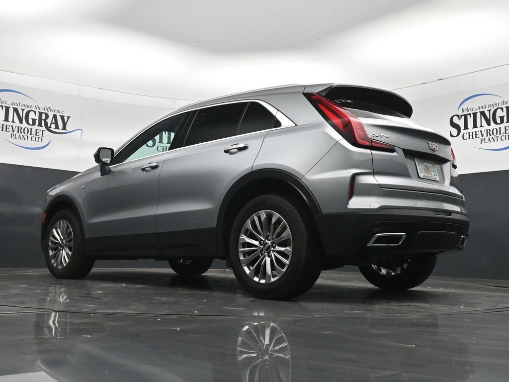 Used 2025 Cadillac XT4 Premium Luxury FWD image 30