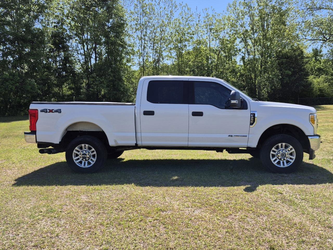 Used 2017 Ford F250 XLT AWD/4WD image 10