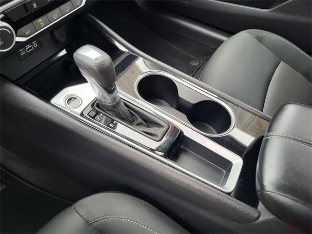 Used 2024 Nissan Altima 2.5 SV image 9