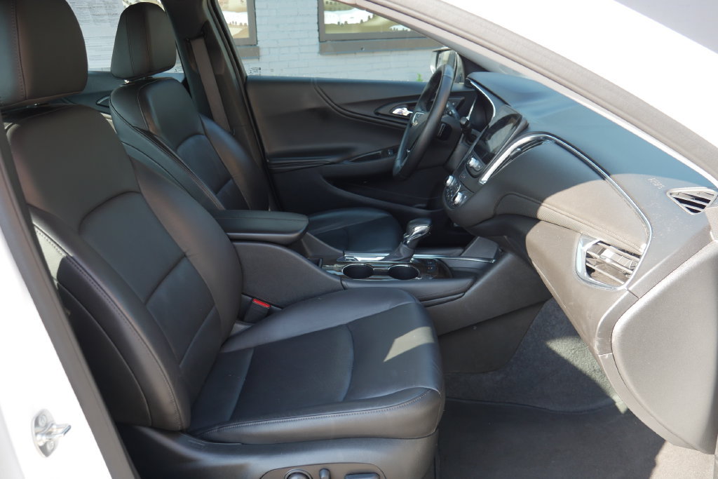 Used 2024 Chevrolet Malibu LT FWD image 7