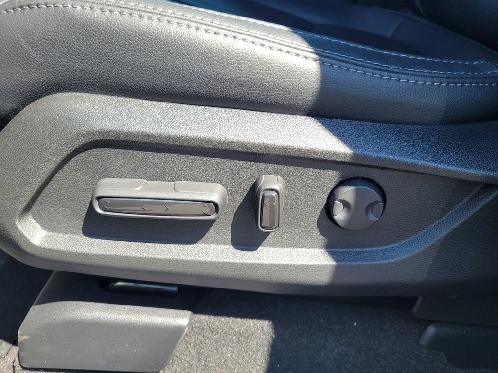 New 2026 Honda Pilot Touring image 15