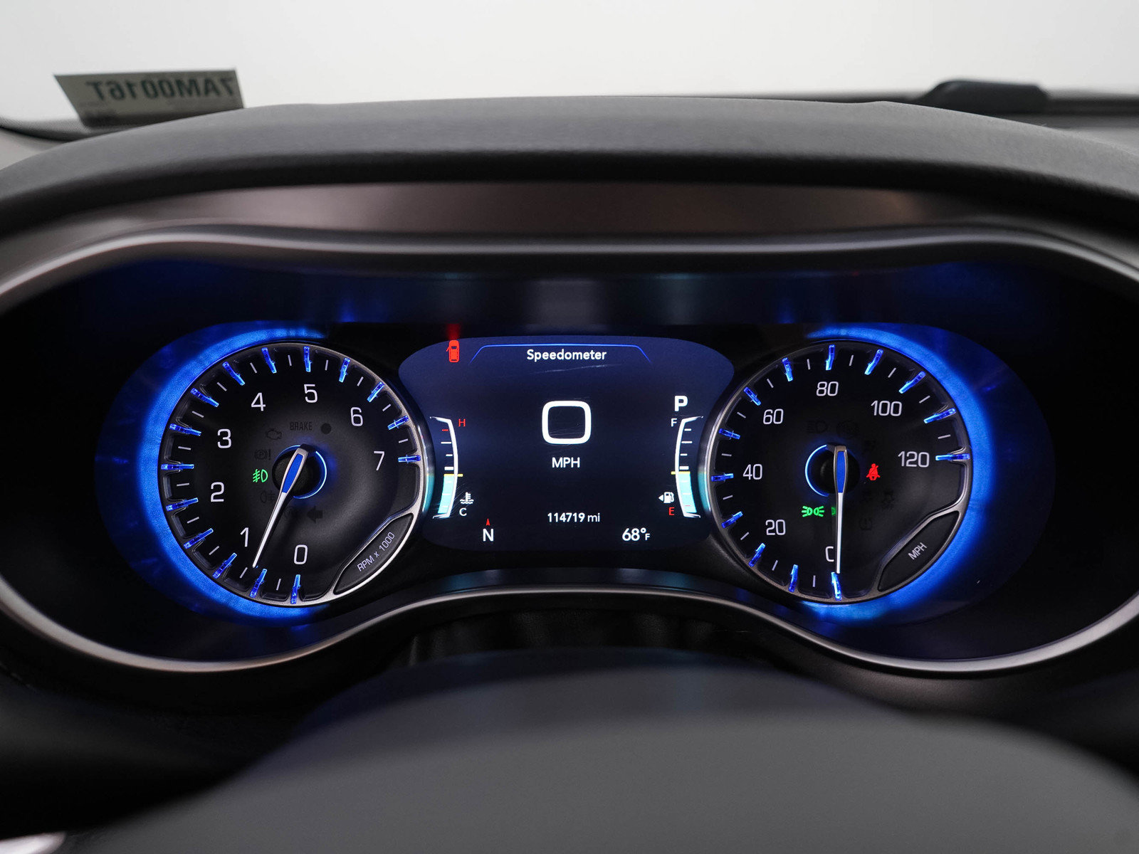 Used 2017 Chrysler Pacifica Limited w/ UConnect Theater Package FWD image 31