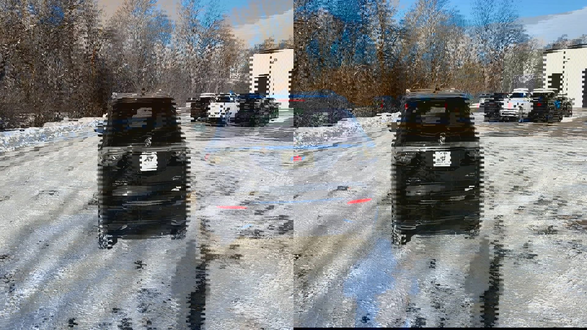 Used 2024 Buick Enclave Avenir w/ Avenir Technology Package image 8