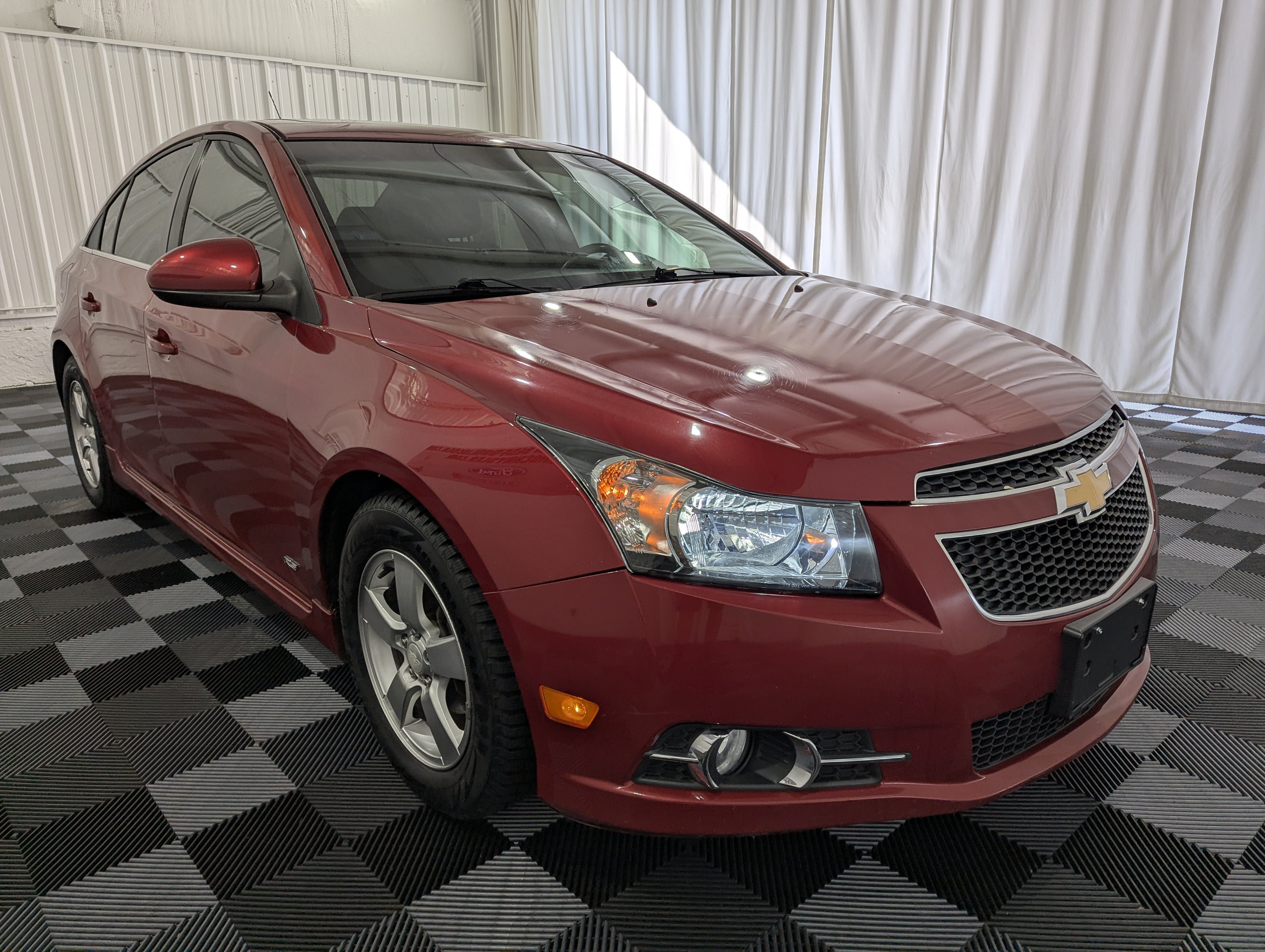 Used 2012 Chevrolet Cruze LT w/ All-Star Edition FWD image 4