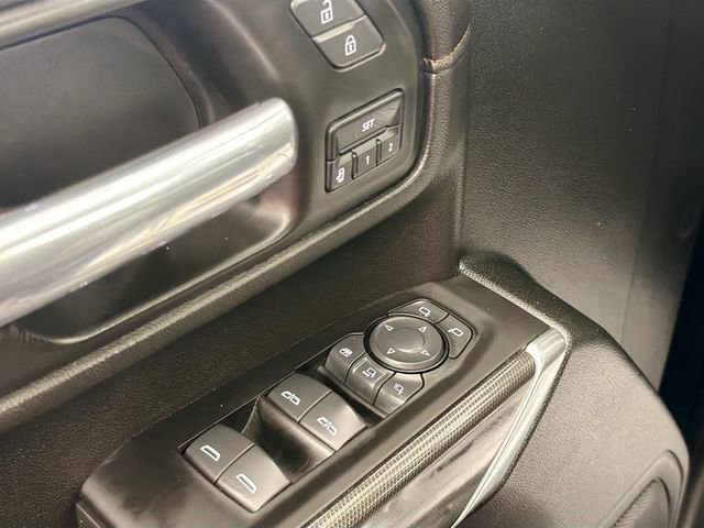 Used 2021 GMC Sierra 2500 AT4 w/ AT4 Preferred Package image 18