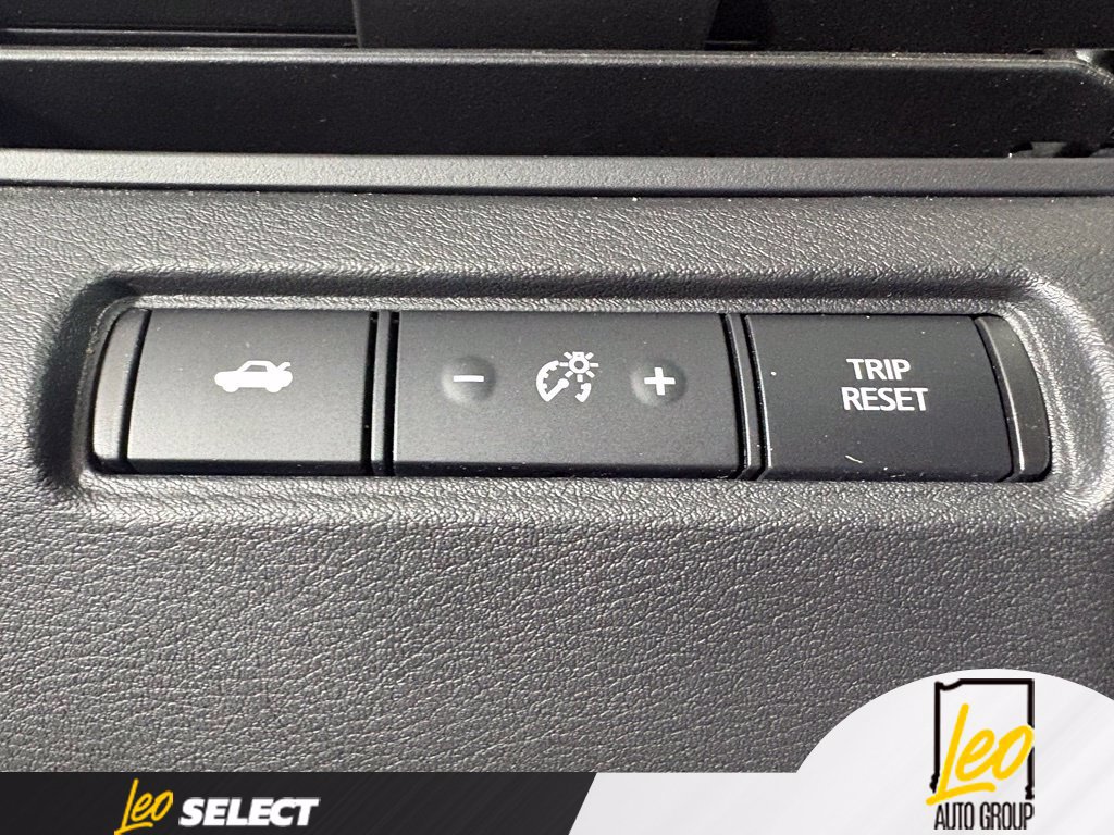 Used 2025 Nissan Altima 2.5 SR w/ SR Premium Package AWD/4WD image 16