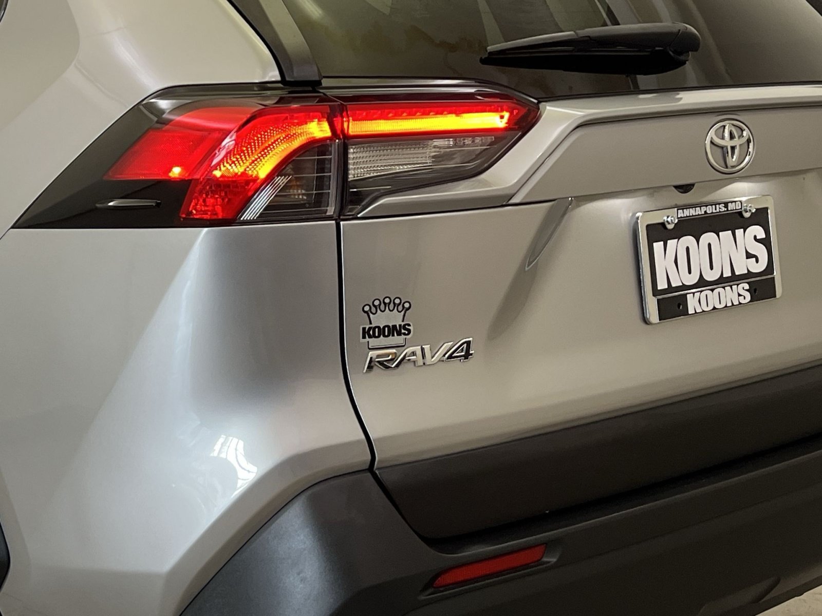 Used 2019 Toyota RAV4 LE w/ All Weather Liner Package AWD/4WD image 28
