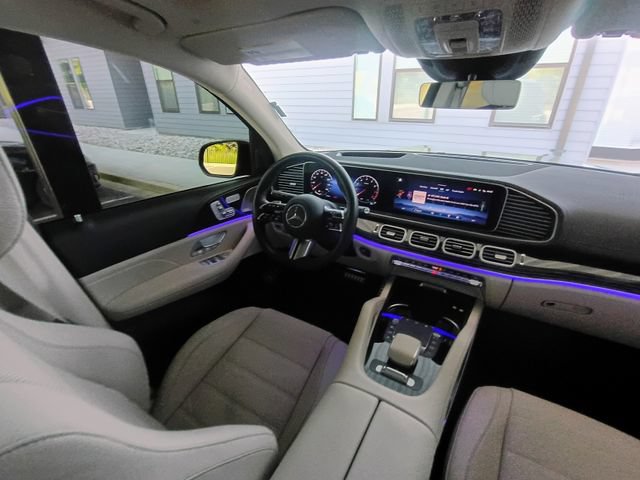 Used 2024 Mercedes-Benz GLS 580 4MATIC image 42