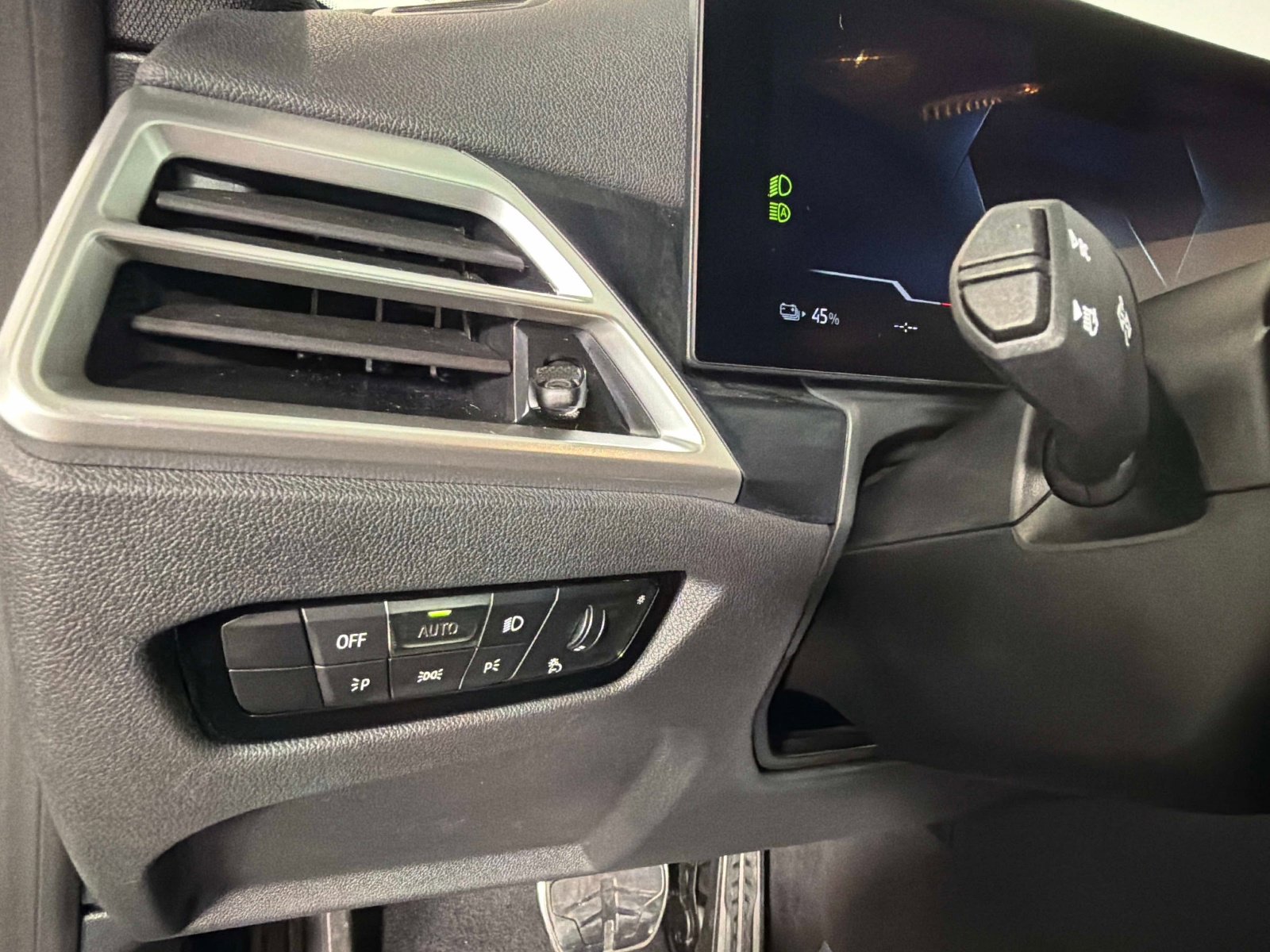 Used 2025 BMW i4 xDrive40i w/ M Sport Package image 49