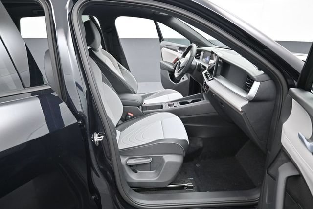New 2026 Volkswagen Tiguan SE R-Line AWD/4WD image 14