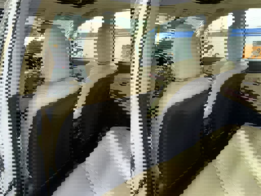 Used 2010 Lexus HS 250h image 27