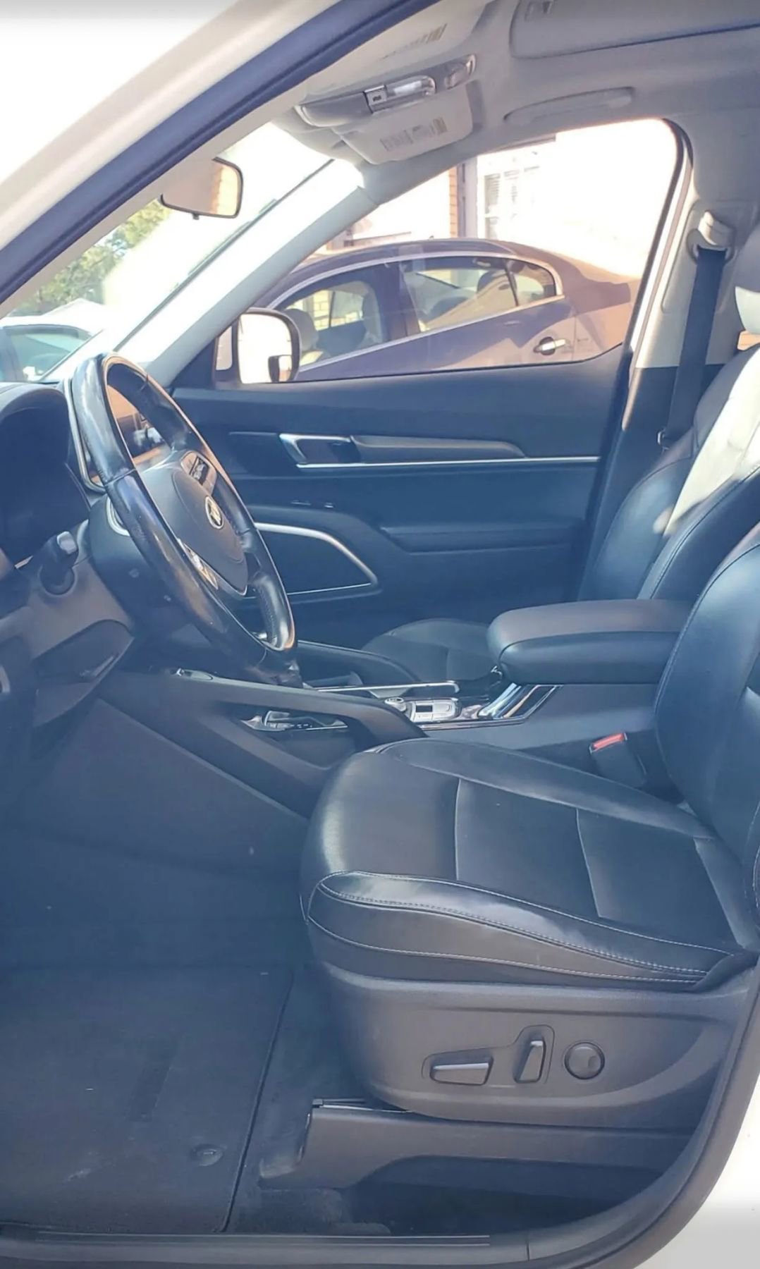 Used 2020 Kia Telluride S w/ S 8 Passenger Seating Package image 8