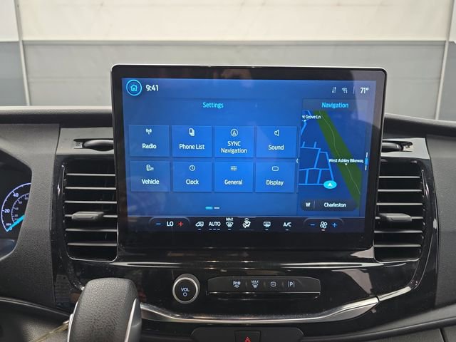 Used 2023 Ford Transit 350 XLT image 26