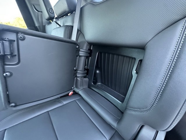 New 2026 GMC Sierra 1500 SLT image 24