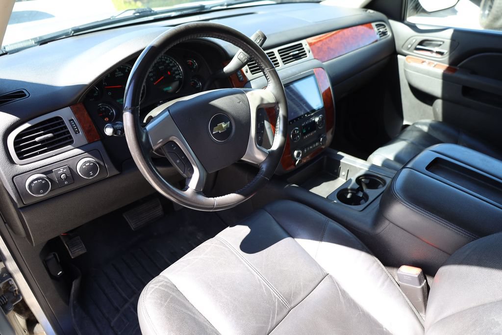 Used 2013 Chevrolet Tahoe LT AWD/4WD image 12