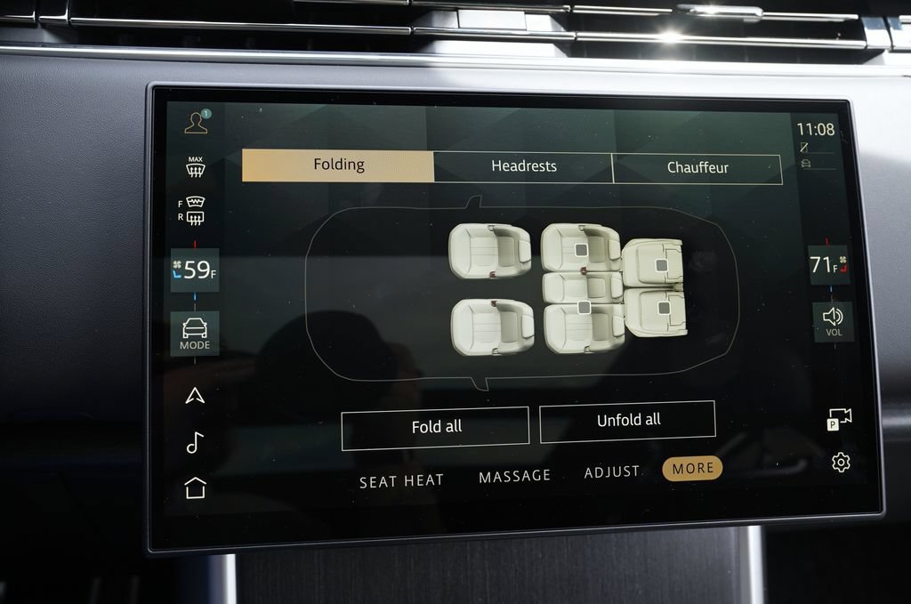 New 2026 Land Rover Range Rover Long Wheelbase SE AWD/4WD image 28