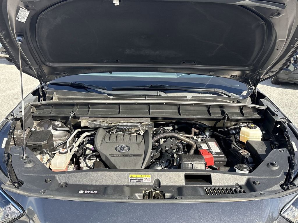 Used 2023 Toyota Highlander LE image 31