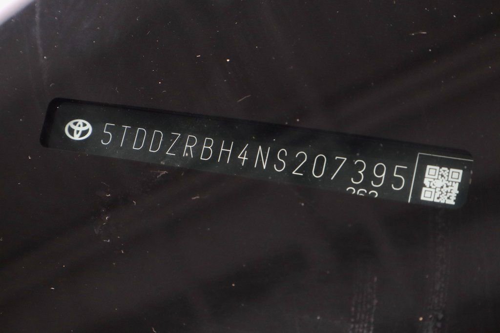 Used 2022 Toyota Highlander Limited image 38