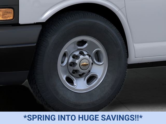 New 2025 Chevrolet Express 2500 image 9
