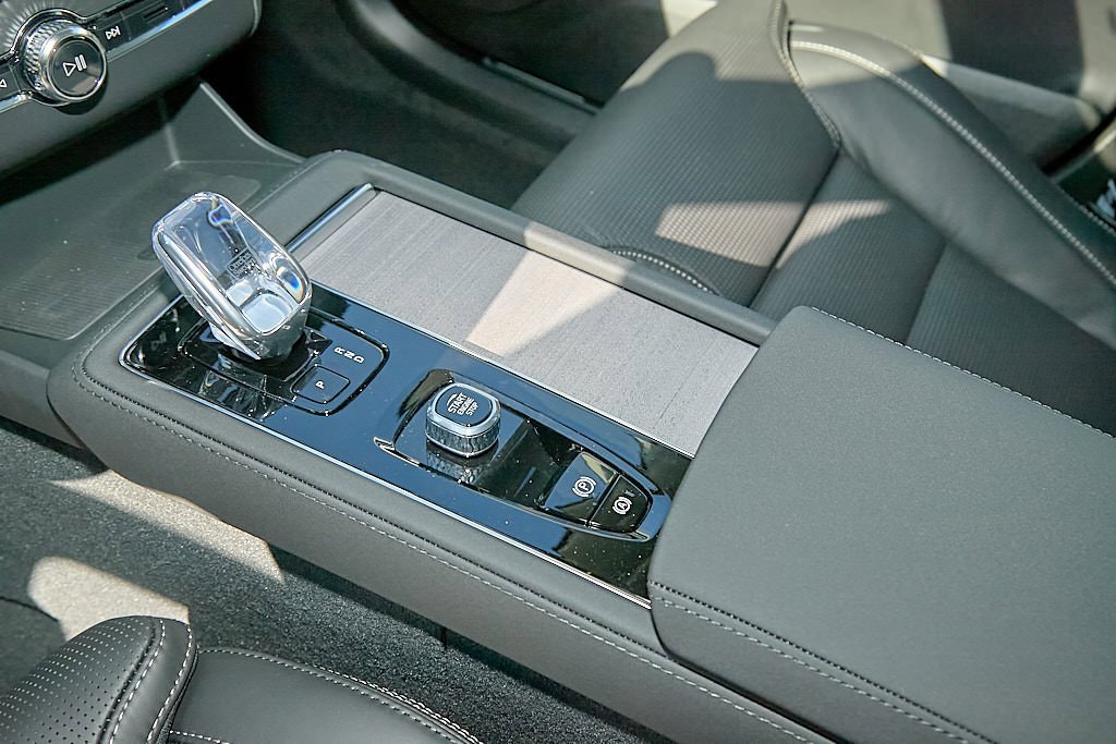 New 2026 Volvo XC90 B6 Ultra w/ Protection Package image 16