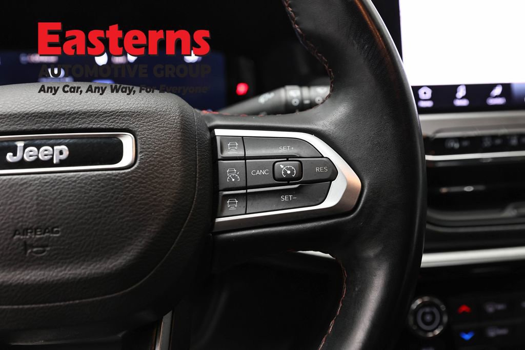 Used 2022 Jeep Compass Trailhawk w/ Trailhawk Elite Group image 16