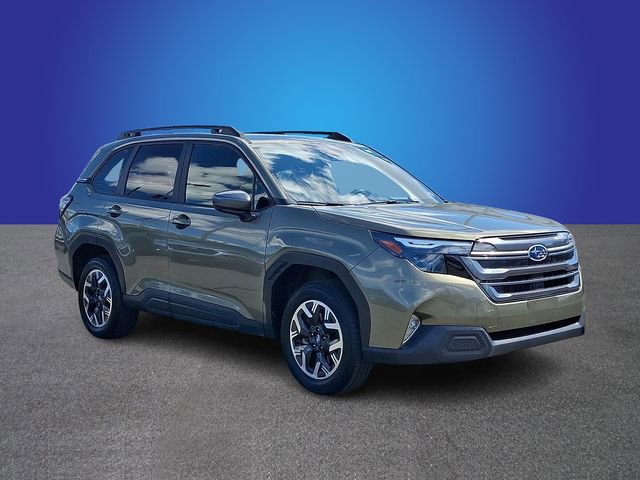 Used 2025 Subaru Forester Premium image 3