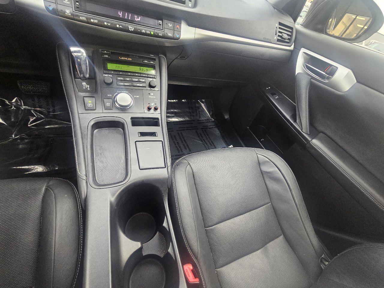 Used 2012 Lexus CT 200h image 29