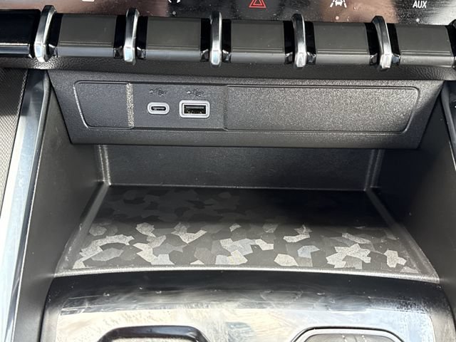 Used 2024 GMC Canyon Elevation w/ Convenience Package AWD/4WD image 22