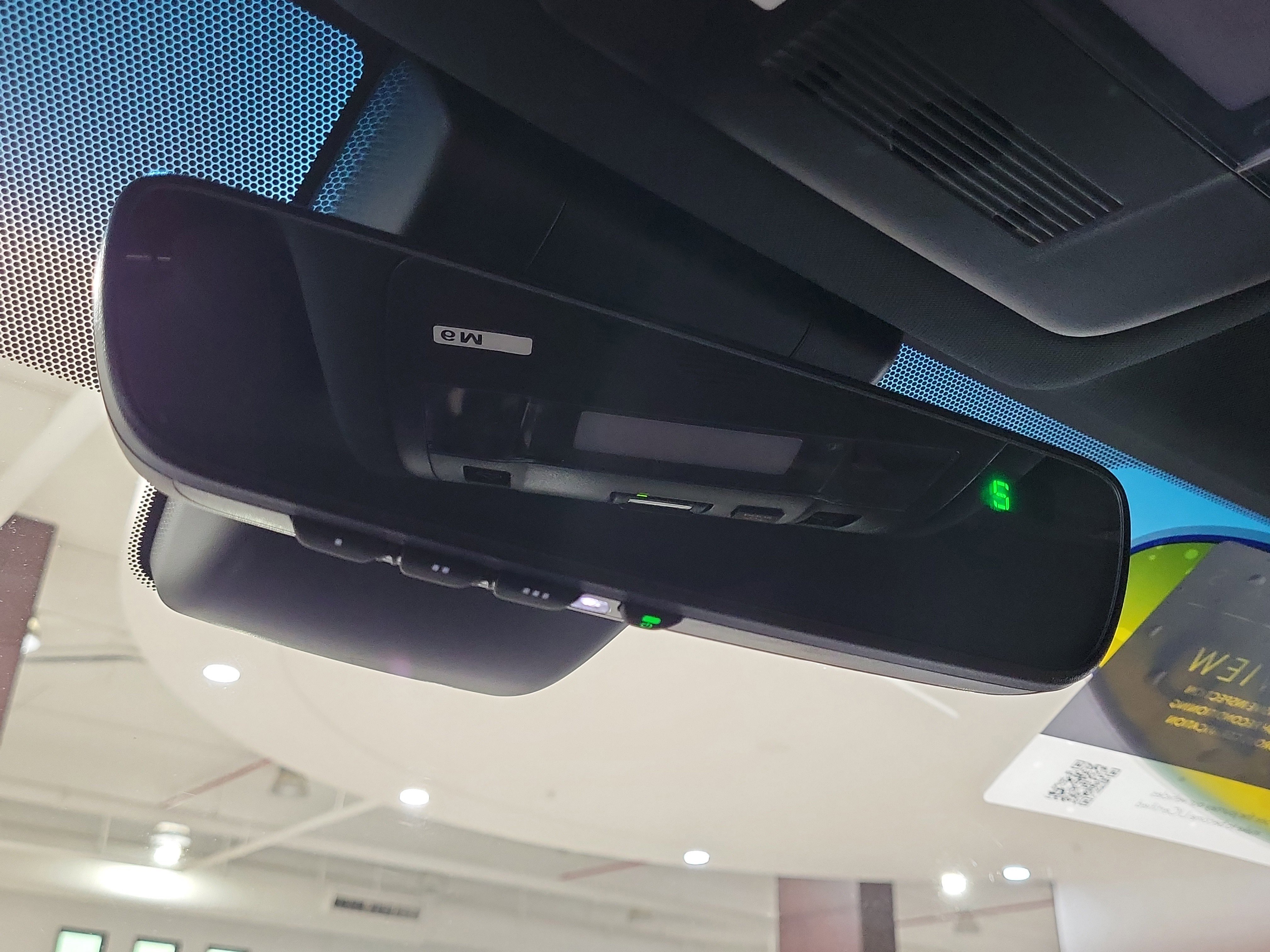 Used 2023 Lexus ES 350 w/ Accessory Package (Z2) image 23