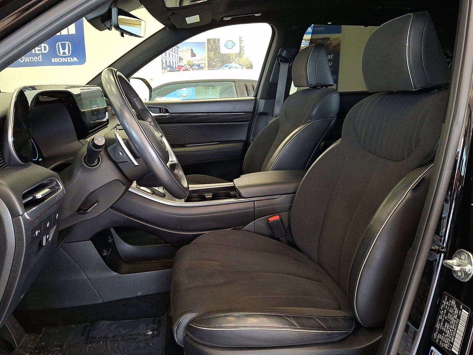 Used 2024 Hyundai Palisade Calligraphy image 13