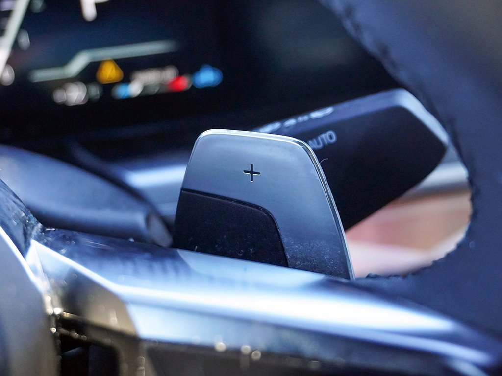 Used 2023 BMW 760i xDrive w/ Parking Assistance Package image 66