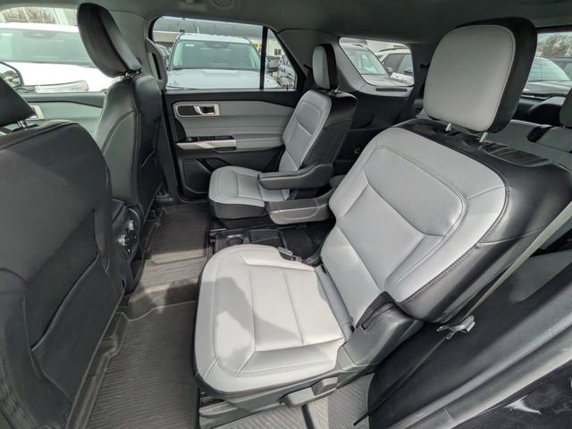 Certified 2021 Ford Explorer XLT w/ Equipment Group 202A image 16