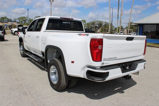 Used 2025 Chevrolet Silverado 3500 LT image 8