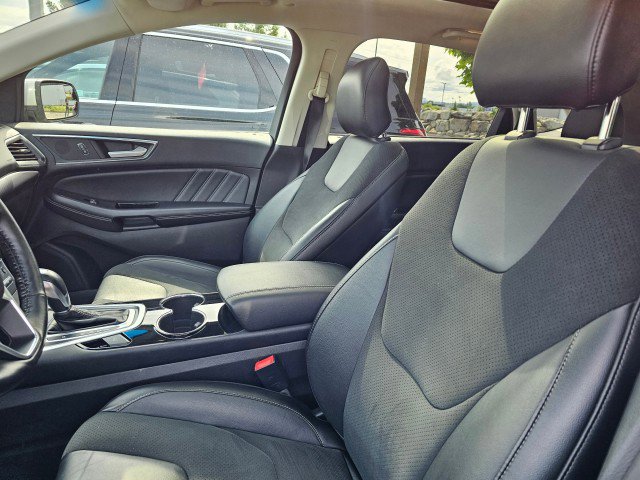 Used 2015 Ford Edge Sport image 23
