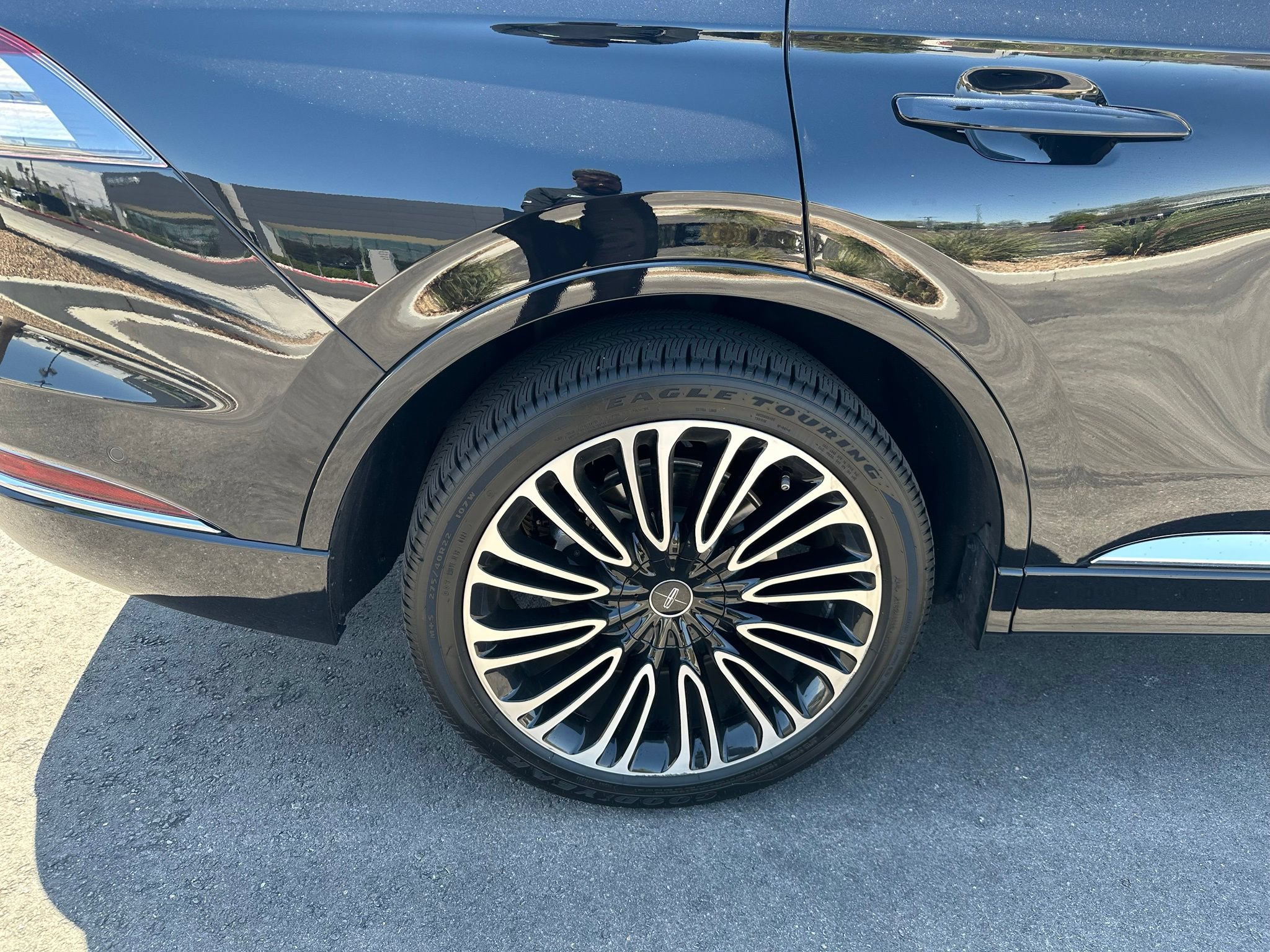 Used 2024 Lincoln Aviator Black Label w/ Dynamic Handling Package AWD/4WD image 9