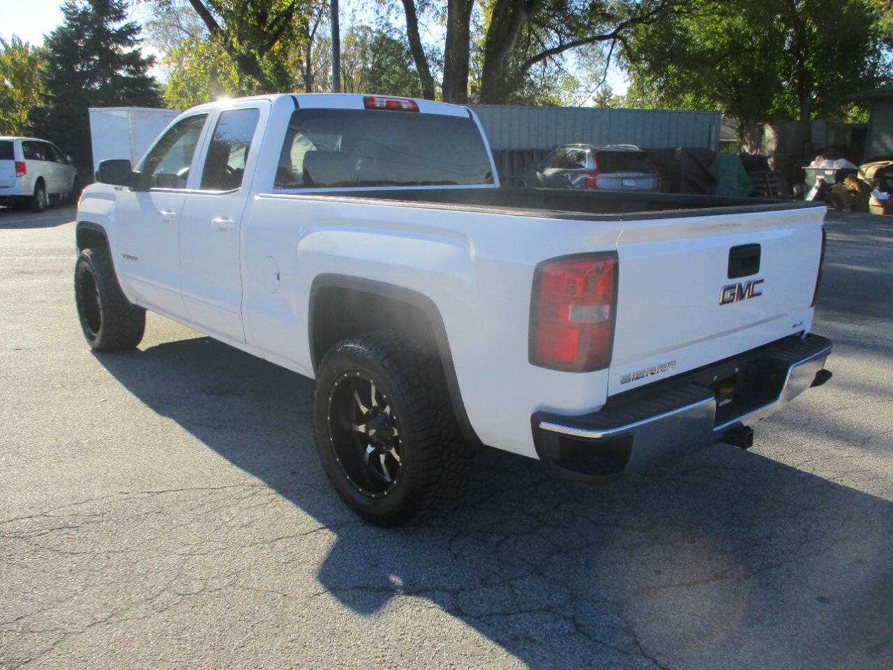 Used 2015 GMC Sierra 1500 SLE w/ SLE Value Package image 3