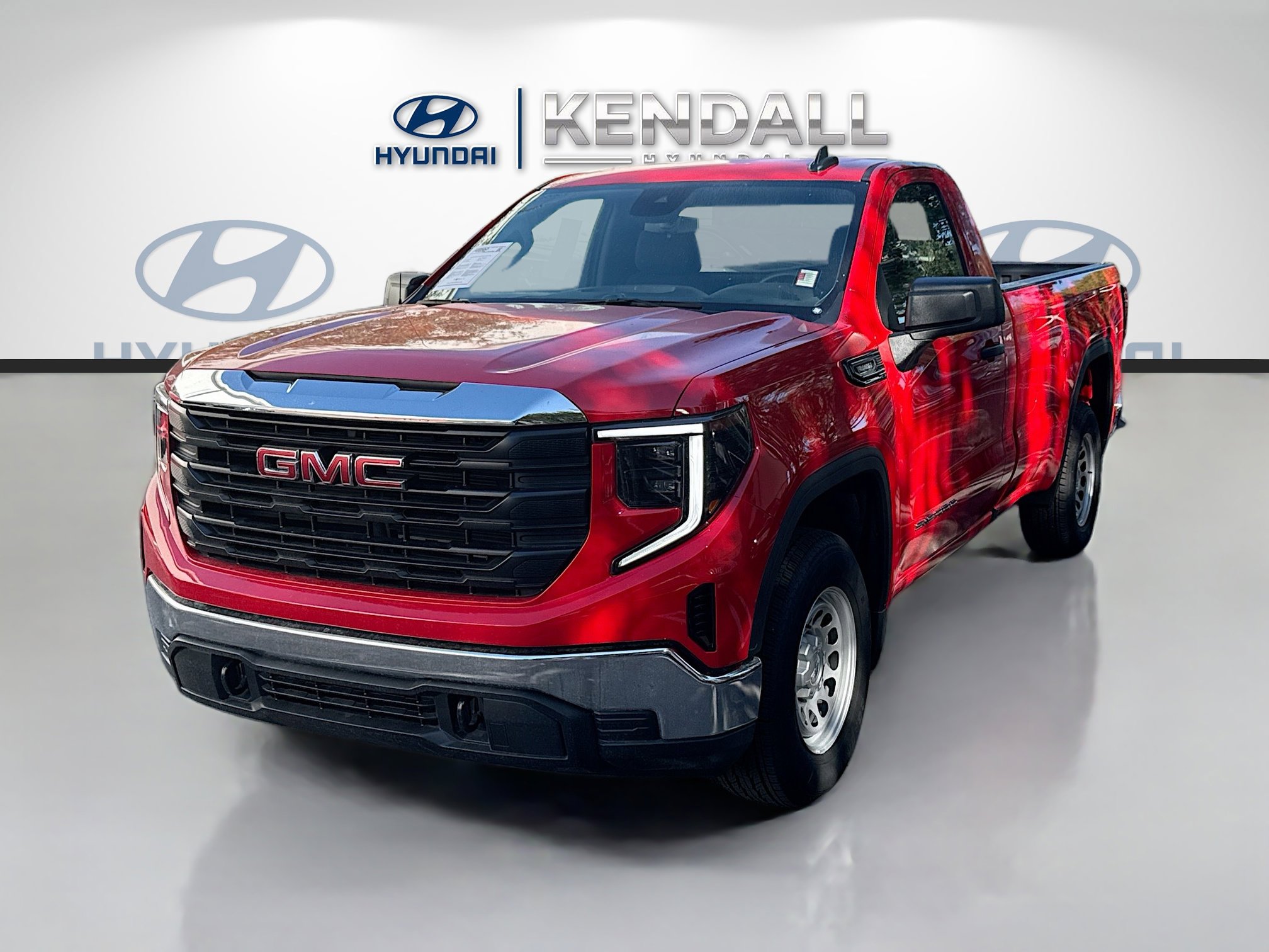 Used 2025 GMC Sierra 1500 Pro w/ Convenience Package image 3