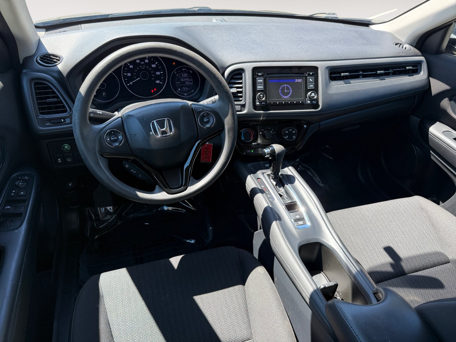 Used 2018 Honda HR-V LX image 15