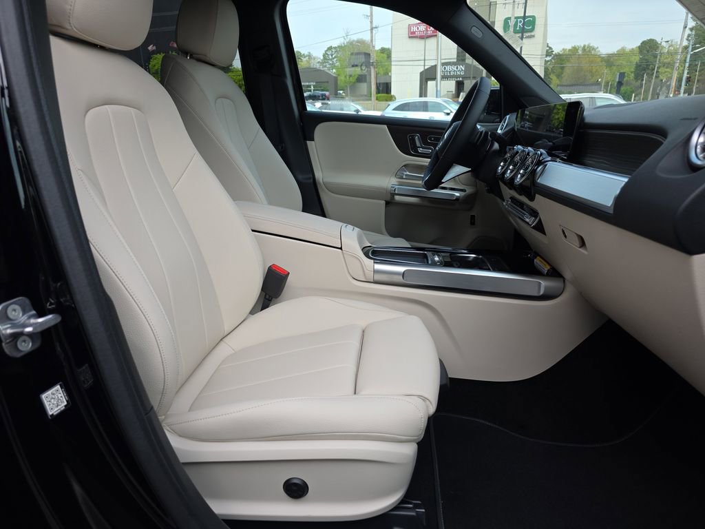 New 2026 Mercedes-Benz GLB 250 4MATIC image 16