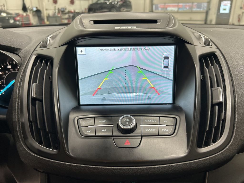 Certified 2017 Ford Escape SE w/ Equipment Group 201A AWD/4WD image 18