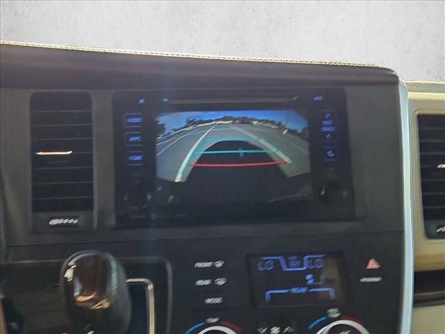 Used 2016 Toyota Sienna XLE FWD image 14